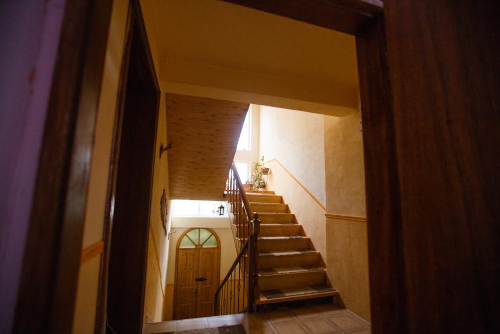 Guest House In Drachino Svaliava Eksteriør billede