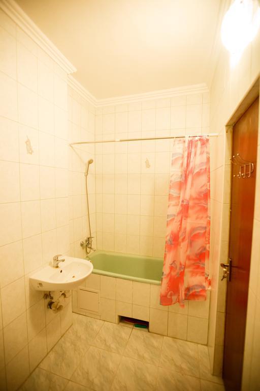 Guest House In Drachino Svaliava Eksteriør billede