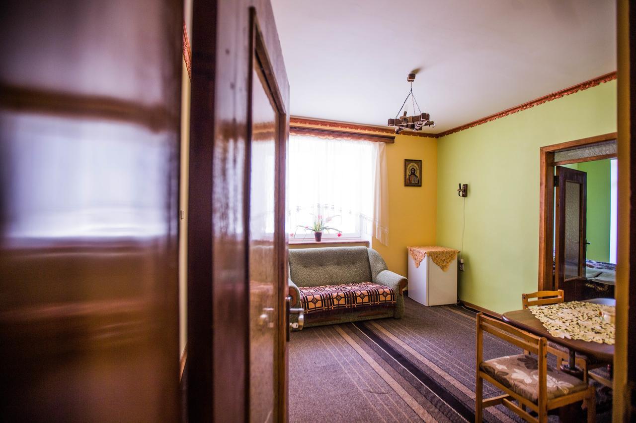 Guest House In Drachino Svaliava Eksteriør billede